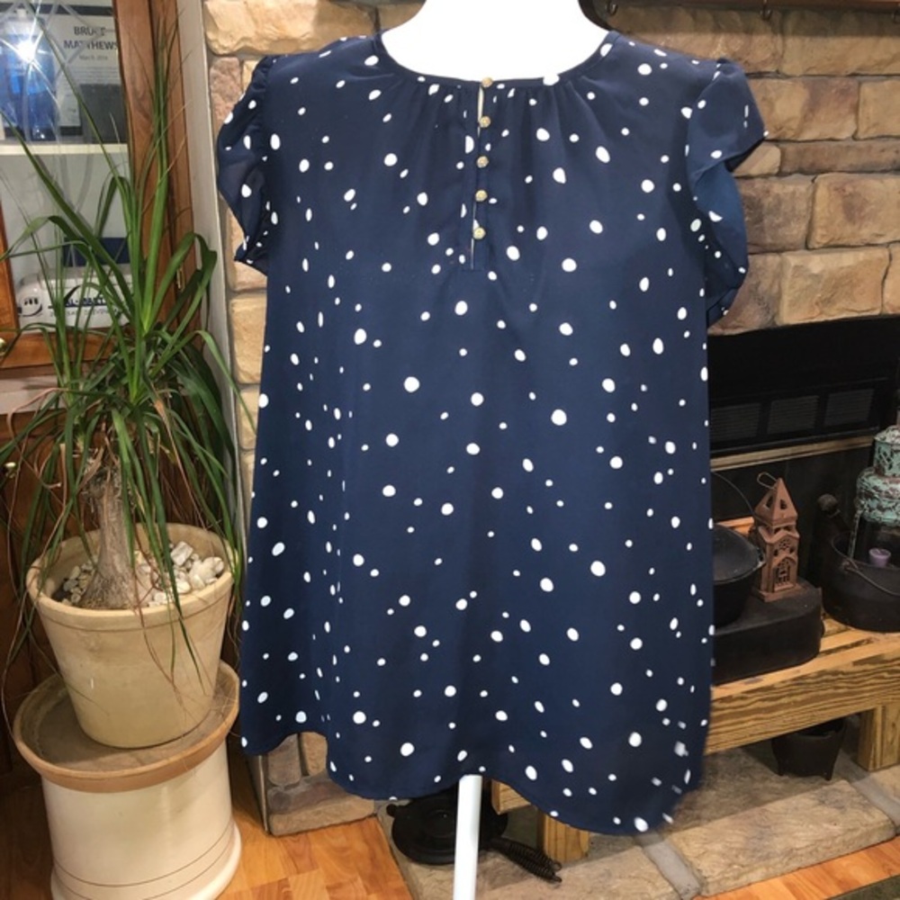 LOFT SIZE LARGE BUSINESS CAREER TOP POLKA DOT/CAP SLEEVE MOCK BUTTONS